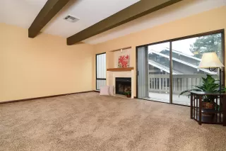 Photo #2: 19003018 Listing