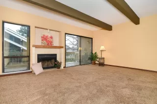 Photo #3: 19003018 Listing