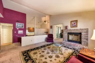 Photo #5: 19036910 Listing