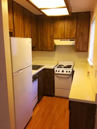 Photo #2: 19040903 Listing