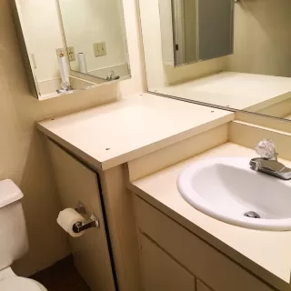 Photo #4: 19040903 Listing