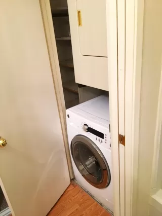 Photo #5: 19040903 Listing