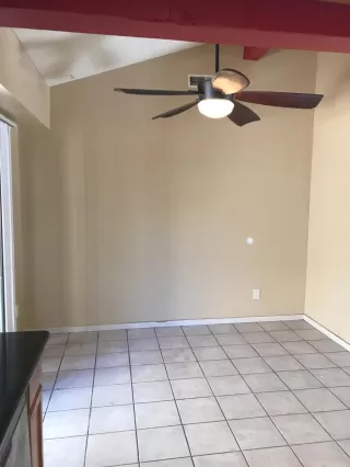 Photo #5: 19042165 Listing