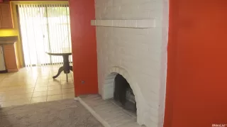 Photo #6: 19042165 Listing