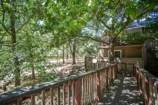 Photo #1: 19049428 Listing
