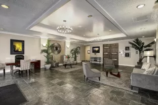 Photo #4: 19050894 Listing