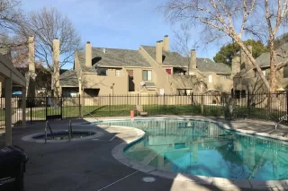 Photo #1: 19054199 Listing 