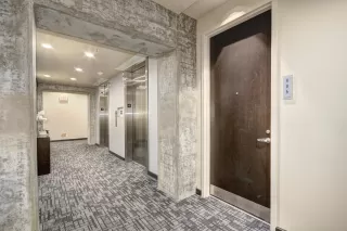 Photo #5: 19055927 Listing 