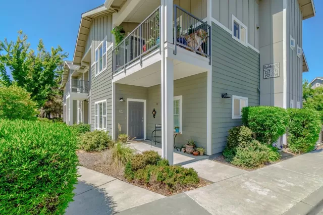 MLS: 19058473 Condo For Sale