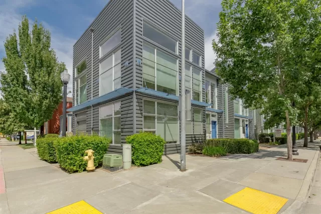 MLS: 19059153 Condo For Sale