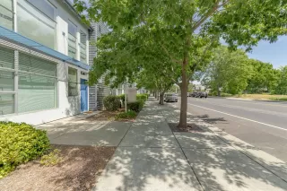 Photo #1: 19059153 Listing