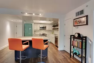 Photo #3: 19061537 Listing