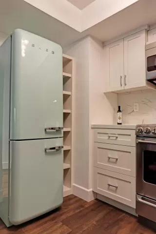 Photo #4: 19061537 Listing