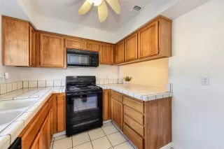 Photo #3: 19064859 Listing 