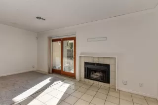 Photo #6: 19064859 Listing 