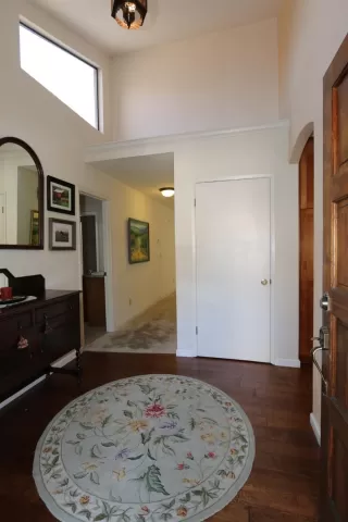 Photo #4: 19065820 Listing