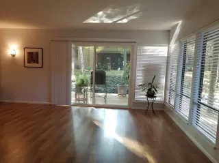 Photo #5: 19066946 Listing