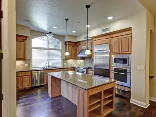 Photo #6: 19069349 Listing 