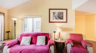 Photo #6: 19069652 Listing