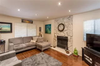 Photo #5: 19070108 Listing