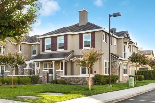 MLS: 19070996 Condo For Sale