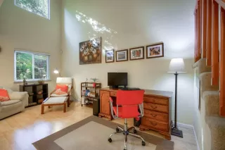 Photo #4: 19072078 Listing