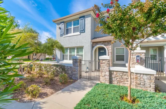 MLS: 19073164 Condo For Sale