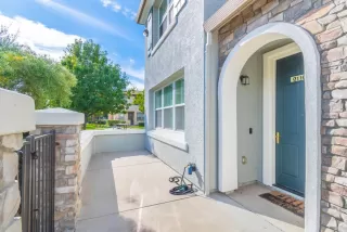 Photo #2: 19073164 Listing 