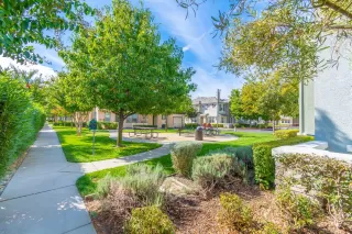 Photo #3: 19073164 Listing 