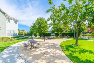 Photo #6: 19073164 Listing 