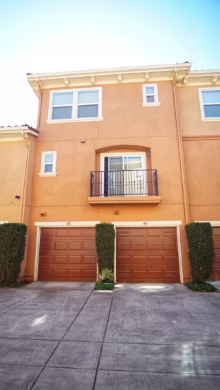 Photo #1: 19074212 Listing 