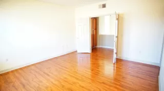 Photo #5: 19074212 Listing 