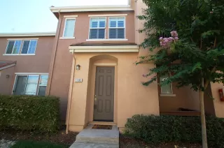 Photo #1: 19074648 Listing