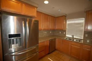 Photo #6: 19074648 Listing