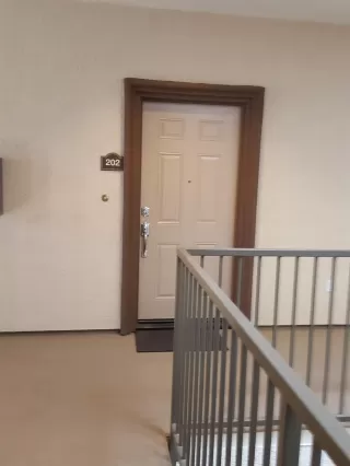 Photo #1: 19074802 Listing