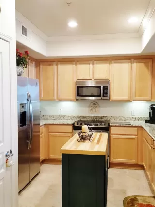 Photo #3: 19074802 Listing