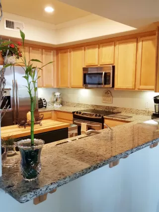 Photo #4: 19074802 Listing