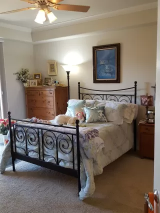 Photo #6: 19074802 Listing