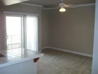 Photo #3: 19075397 Listing