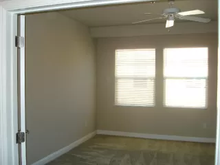 Photo #5: 19075397 Listing