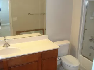 Photo #6: 19075397 Listing