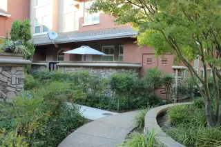 Photo #6: 19075635 Listing 