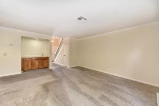 Photo #4: 19075867 Listing 