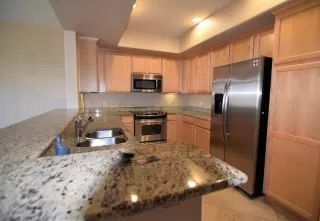 Photo #6: 19076263 Listing