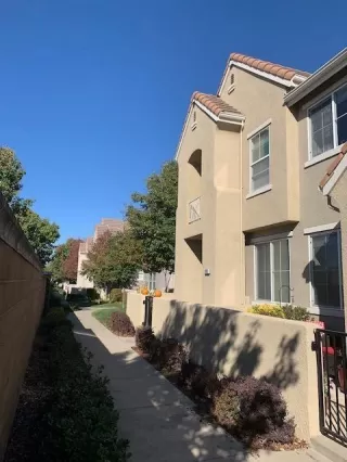 Photo #3: 19076753 Listing 