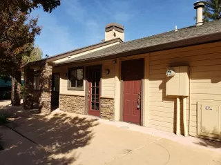Photo #3: 19076843 Listing