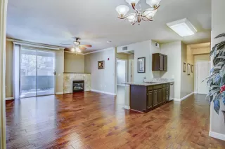 Photo #3: 19076914 Listing 