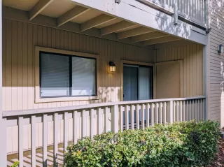 Photo #1: 19077200 Listing 