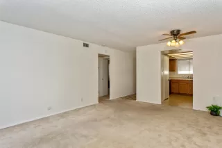 Photo #5: 19077343 Listing