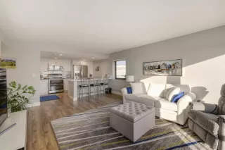 Photo #1: 19077679 Listing